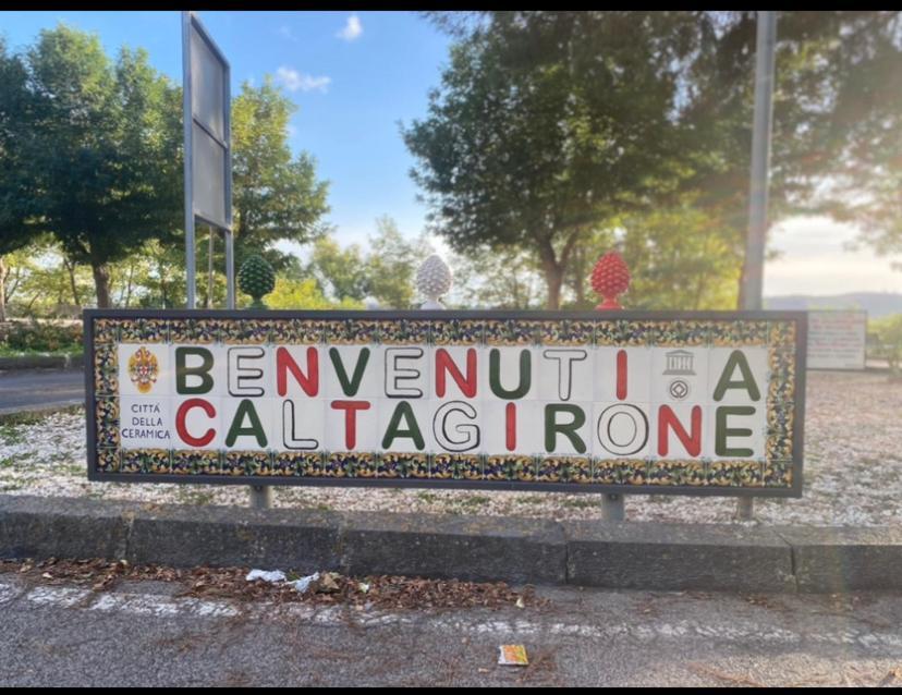 Ferienwohnung Casa Vacanza Nicole Caltagirone Exterior foto